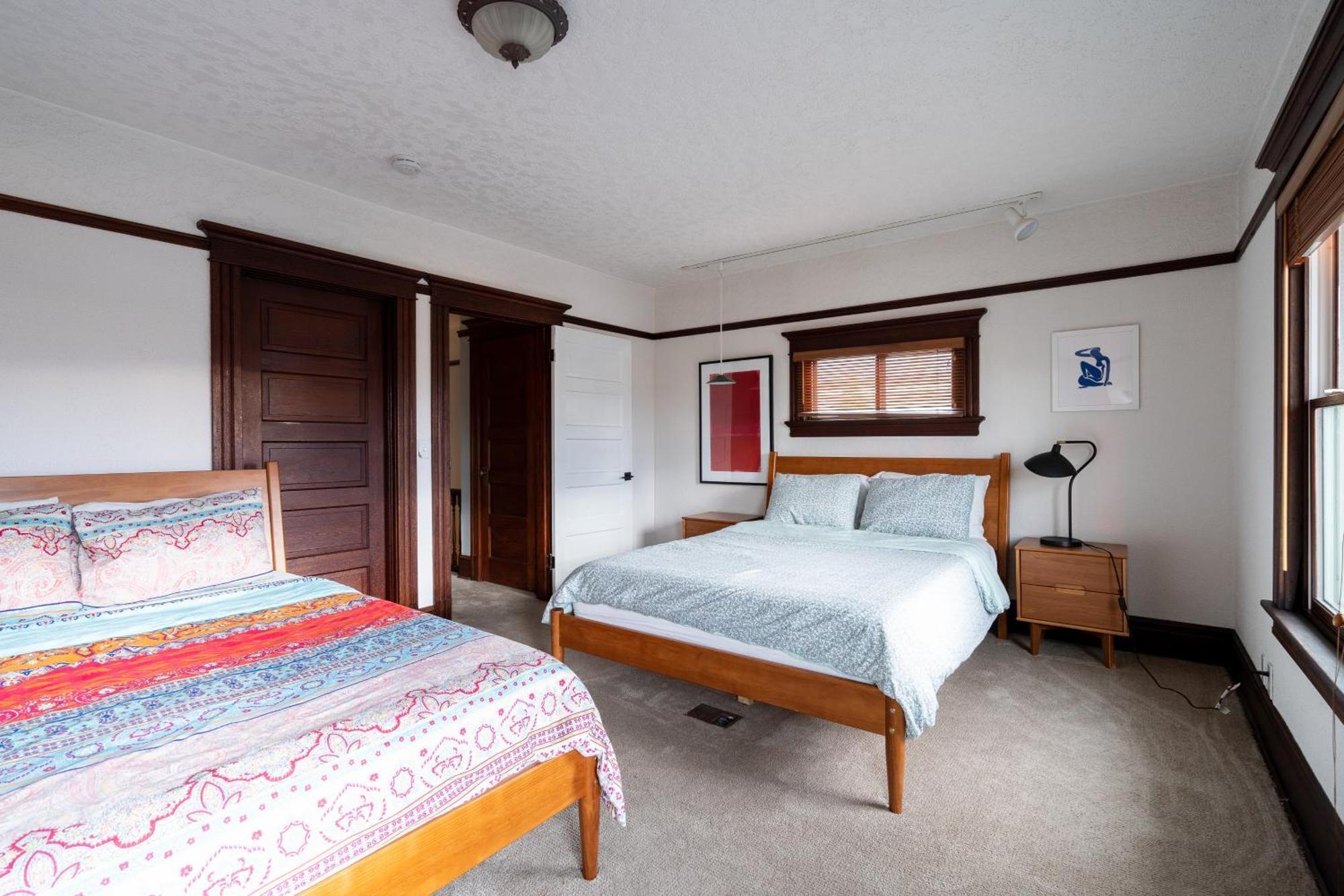 Collection - Historic Pdx - Sleeps 10, Perfect Location *