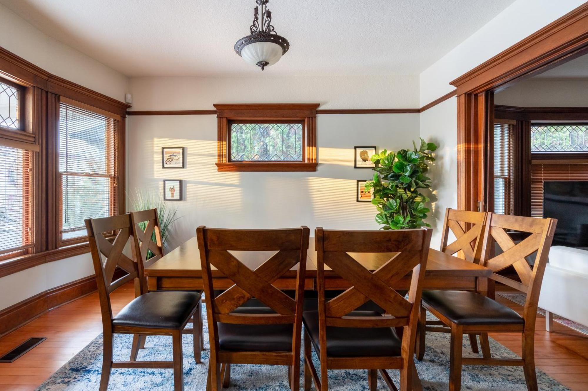 Collection - Historic Pdx - Sleeps 10, Perfect Location