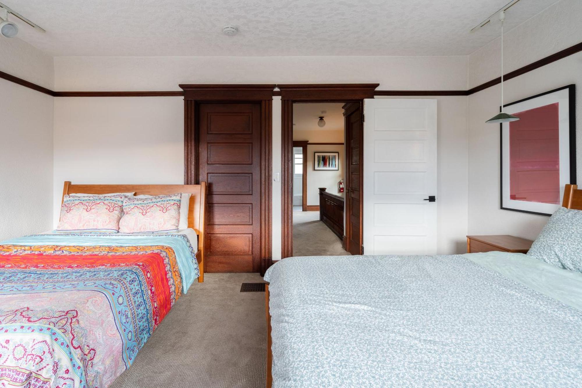 Holiday home Collection - Historic Pdx - Sleeps 10, Perfect Location Portland