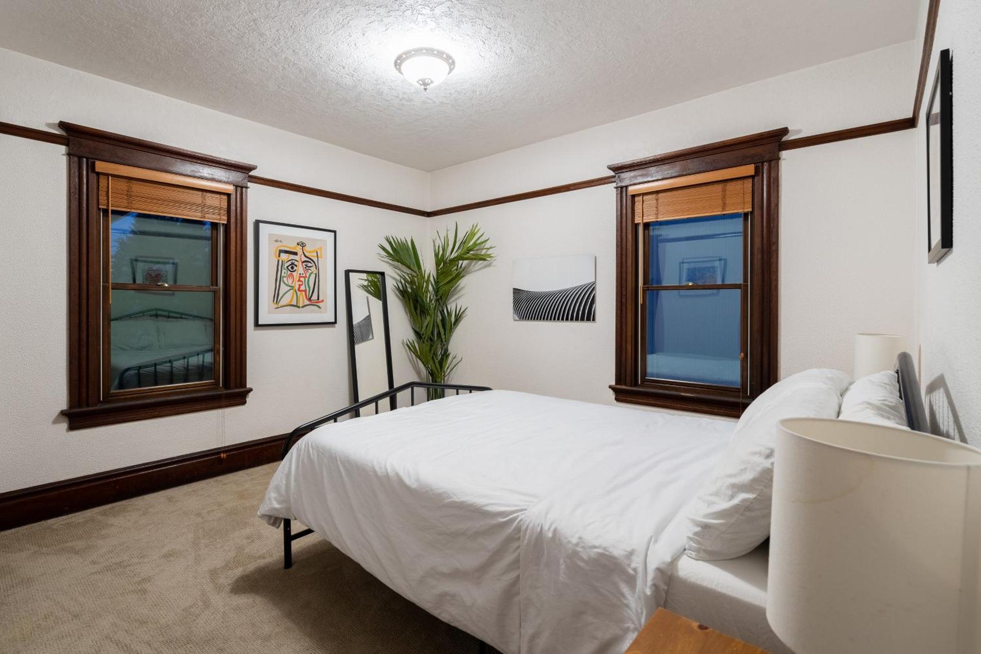 Collection - Historic Pdx - Sleeps 10, Perfect Location