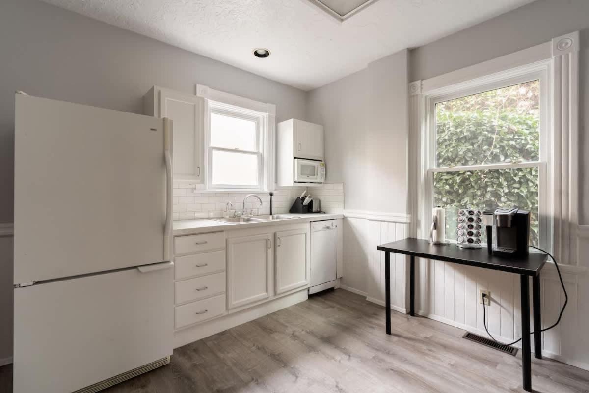 Holiday home Collection - Historic Pdx - Sleeps 10, Perfect Location